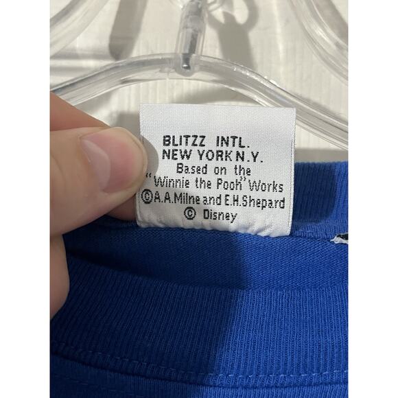 Vintage Winnie The Pooh Tigger Disney Store Shirt Sz M Embroidered 90s - Picture 4 of 7